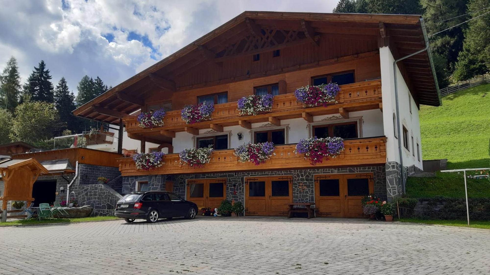 Landhaus Maria นอยชติฟ อิม ชตูไปทัล ภายนอก รูปภาพ