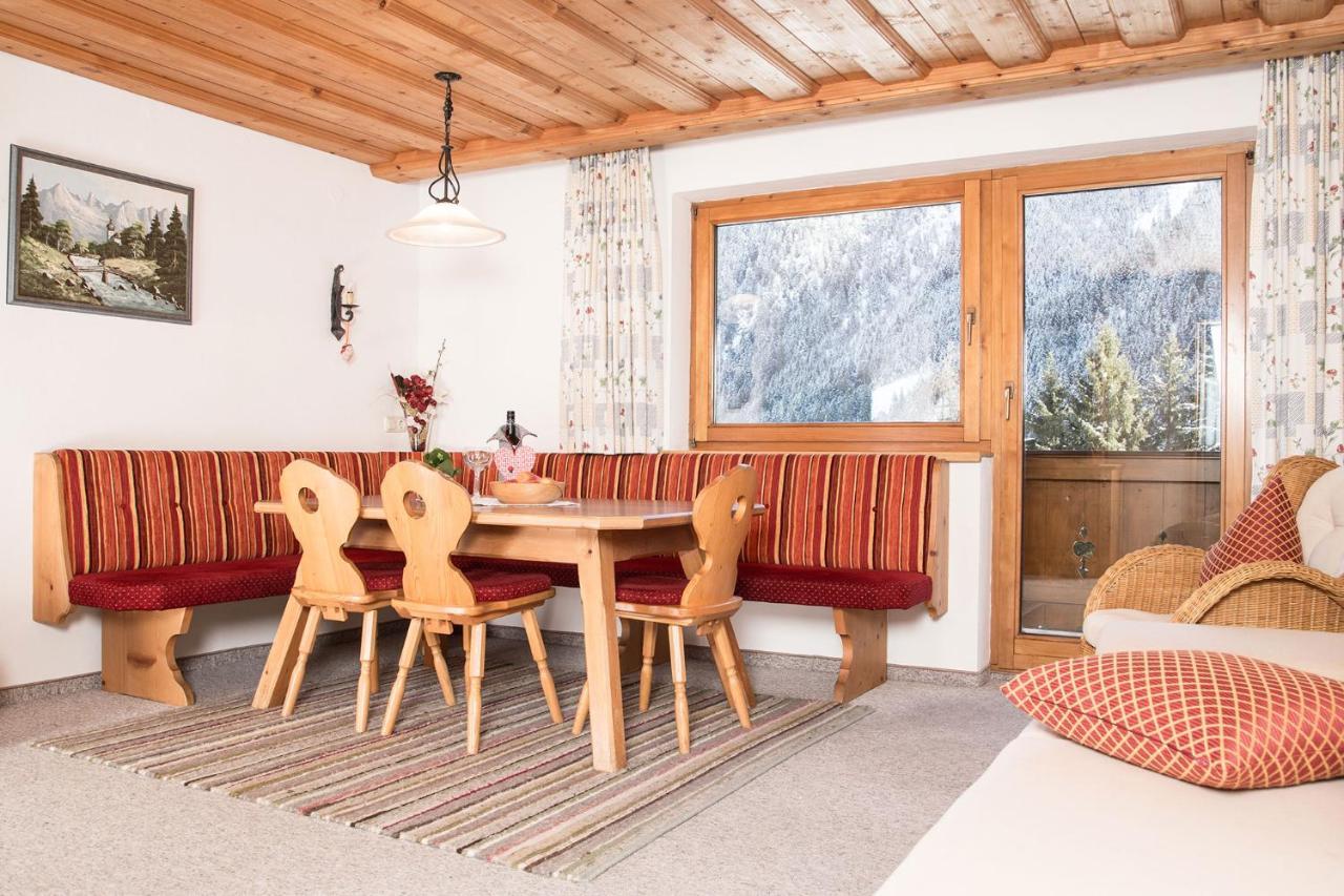 Landhaus Maria นอยชติฟ อิม ชตูไปทัล ภายนอก รูปภาพ